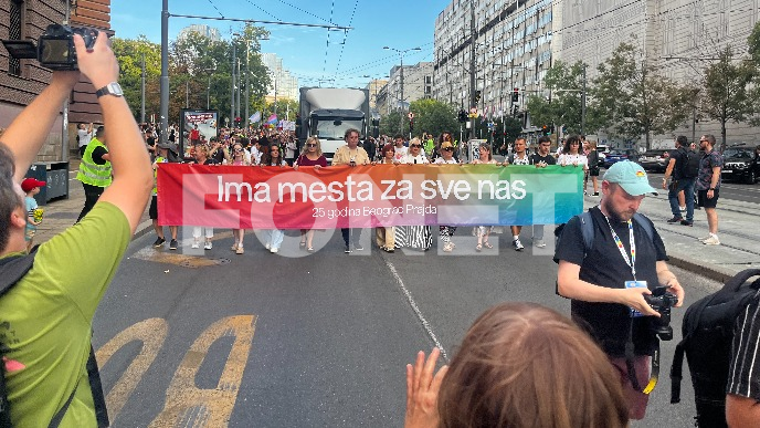 Počela protestna šetnja